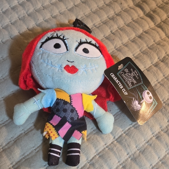 Disney Red and Blue Character Key Holder - Picture 1 of 1